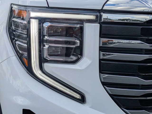 Used 2026 GMC Sierra 1500 SLT w/ SLT Premium Plus Package AWD/4WD image 10