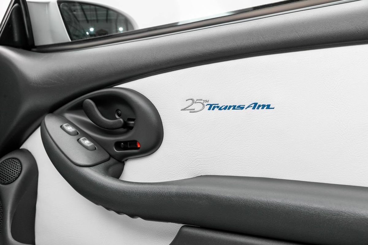 Used 1994 Pontiac Firebird Trans Am GT RWD image 39