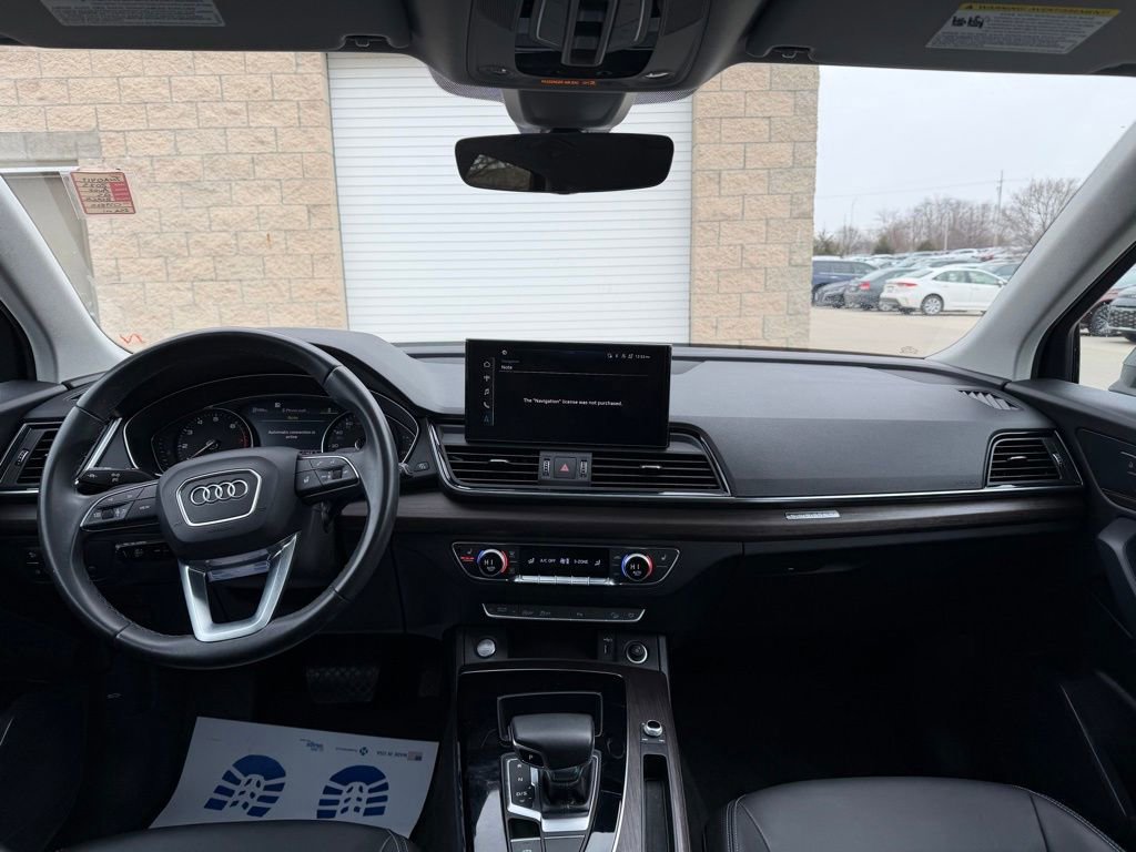 Used 2023 Audi Q5 2.0T Premium w/ Convenience Package image 15