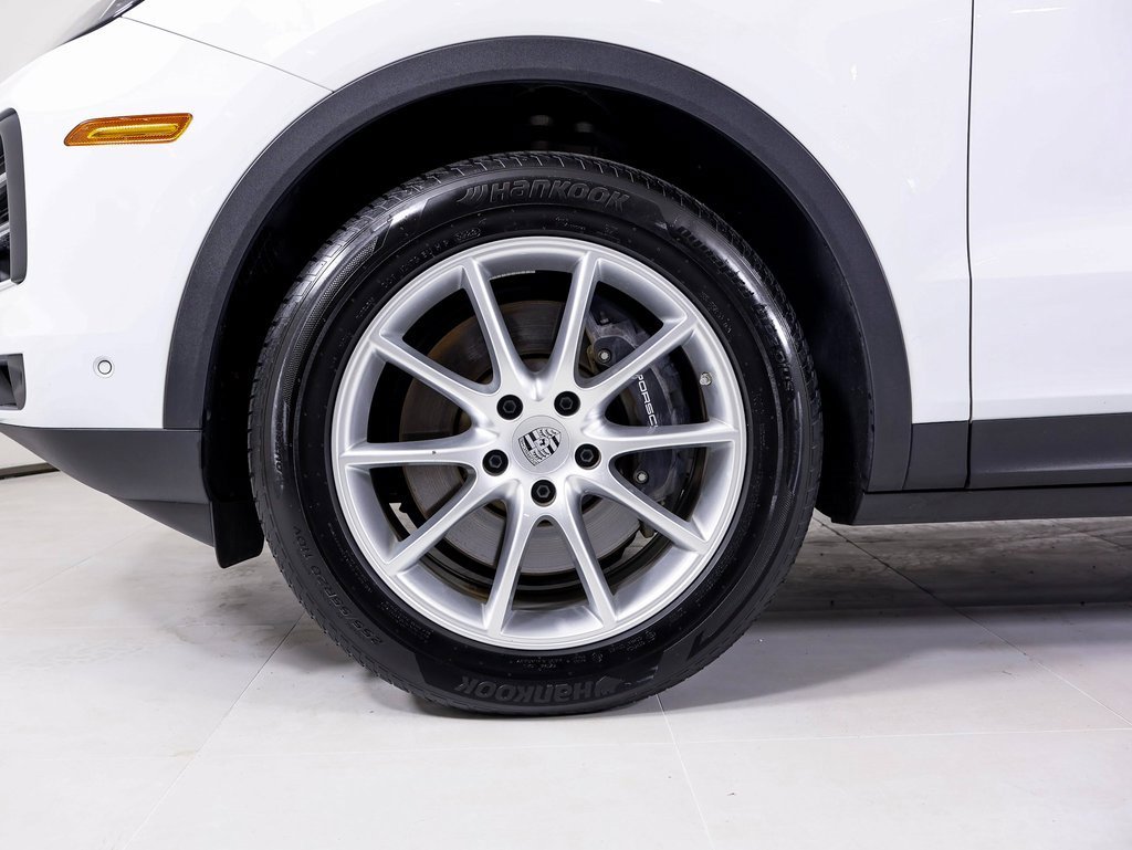 Used 2024 Porsche Cayenne image 23