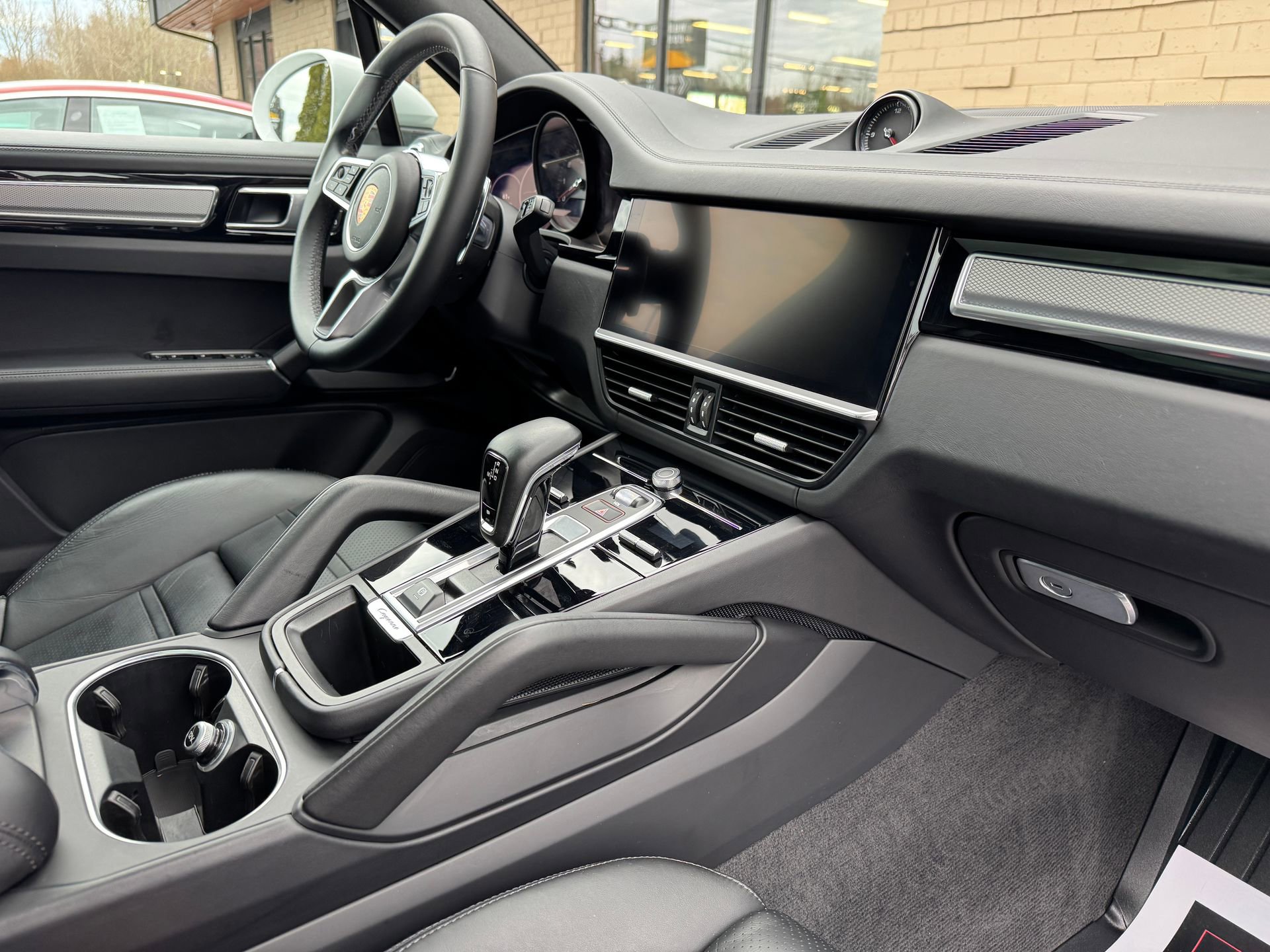 Used 2023 Porsche Cayenne Platinum Edition AWD/4WD image 33