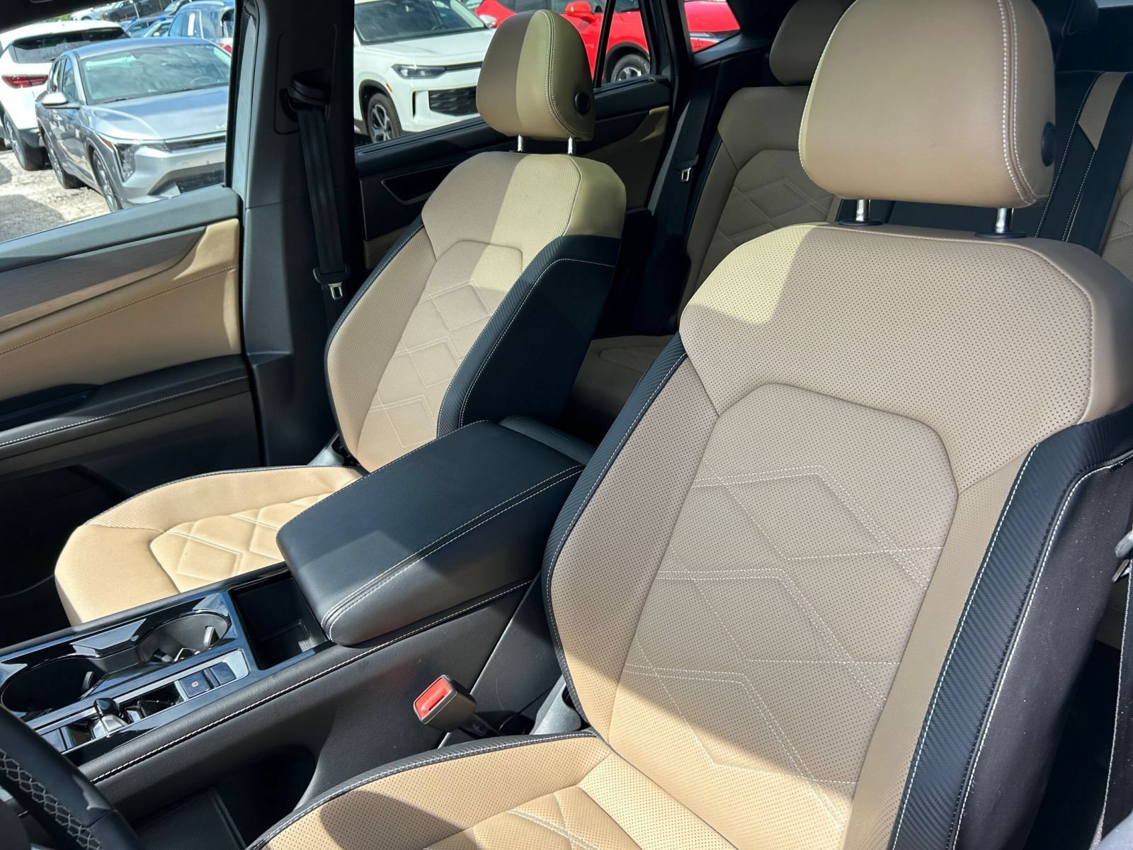Used 2026 Volkswagen Atlas Cross Sport SE FWD image 32