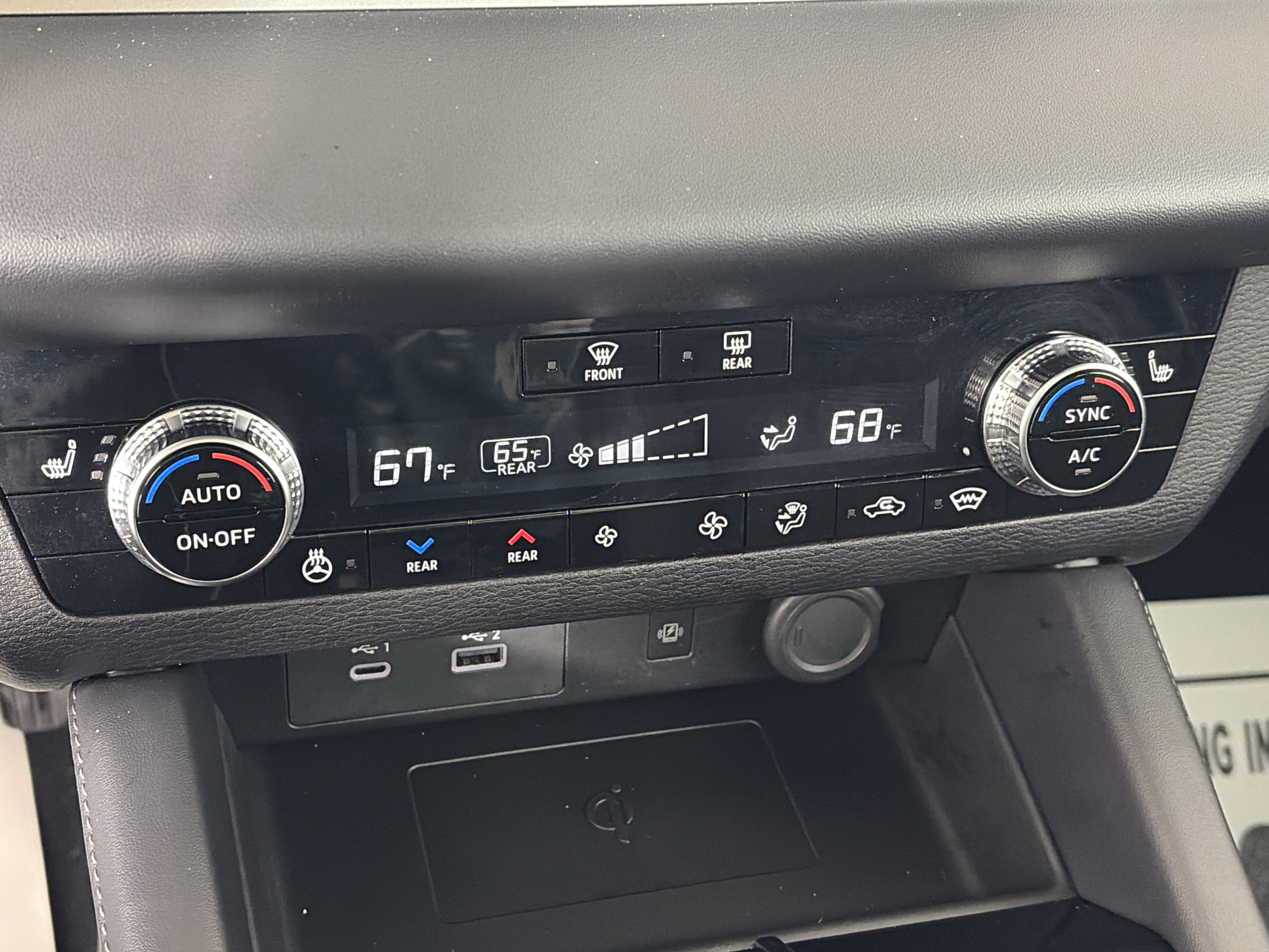 Used 2025 Mitsubishi Outlander SEL image 54