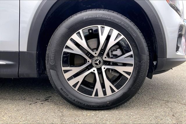 Used 2026 Mercedes-Benz GLB 250 4MATIC image 9