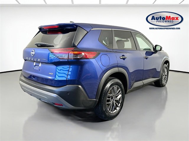 Used 2023 Nissan Rogue S image 2