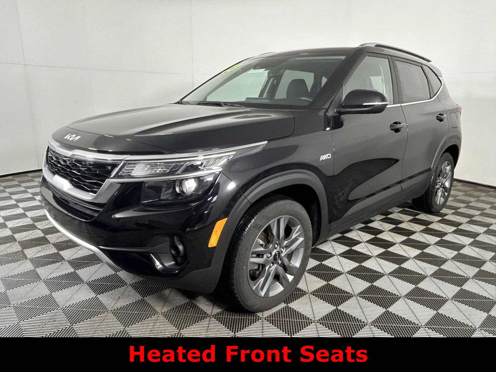 Certified 2023 Kia Seltos S w/ Navigation Package image 3