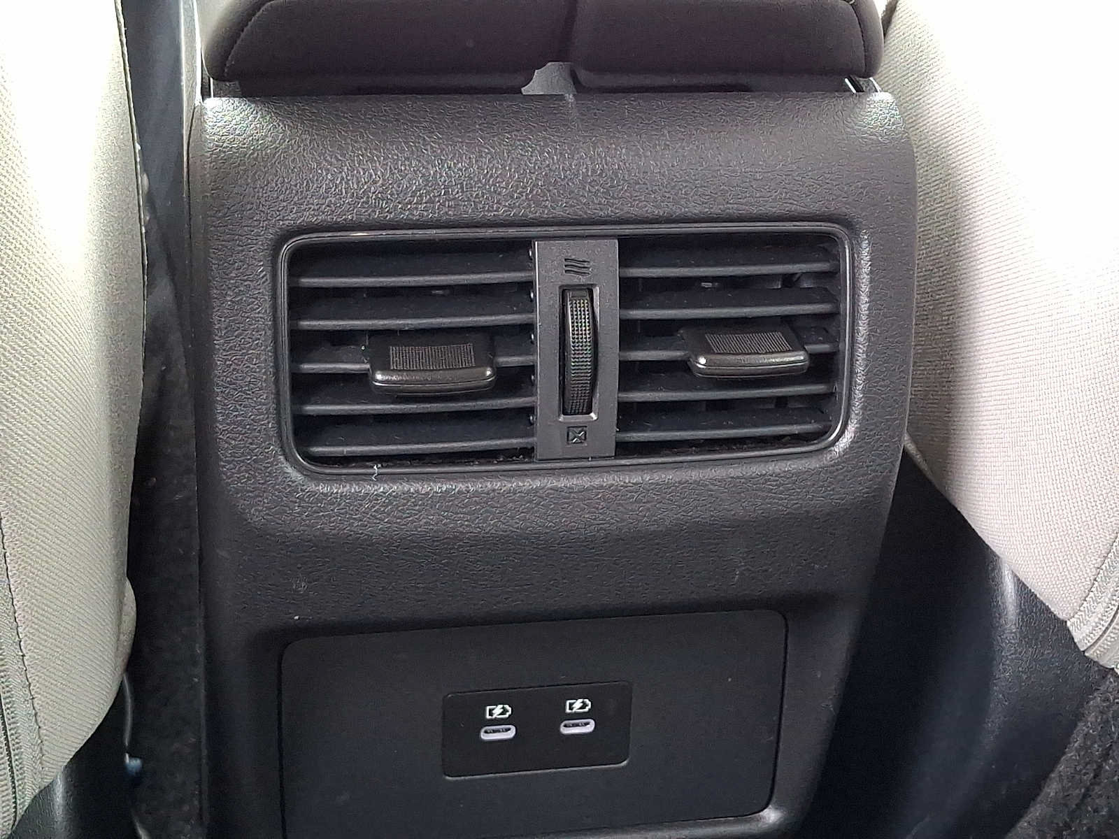 Used 2025 Nissan Rogue SV AWD/4WD image 11