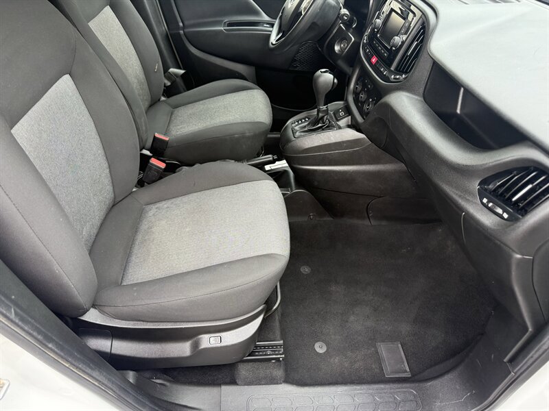 Used 2022 RAM ProMaster City Tradesman FWD image 6