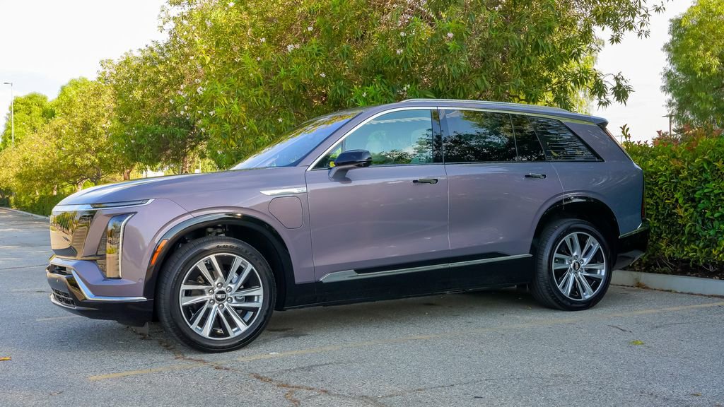 Used 2026 Cadillac Vistiq Luxury image 8