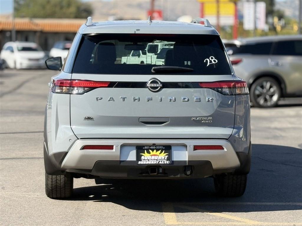Used 2022 Nissan Pathfinder Platinum w/ Cargo Package AWD/4WD image 6