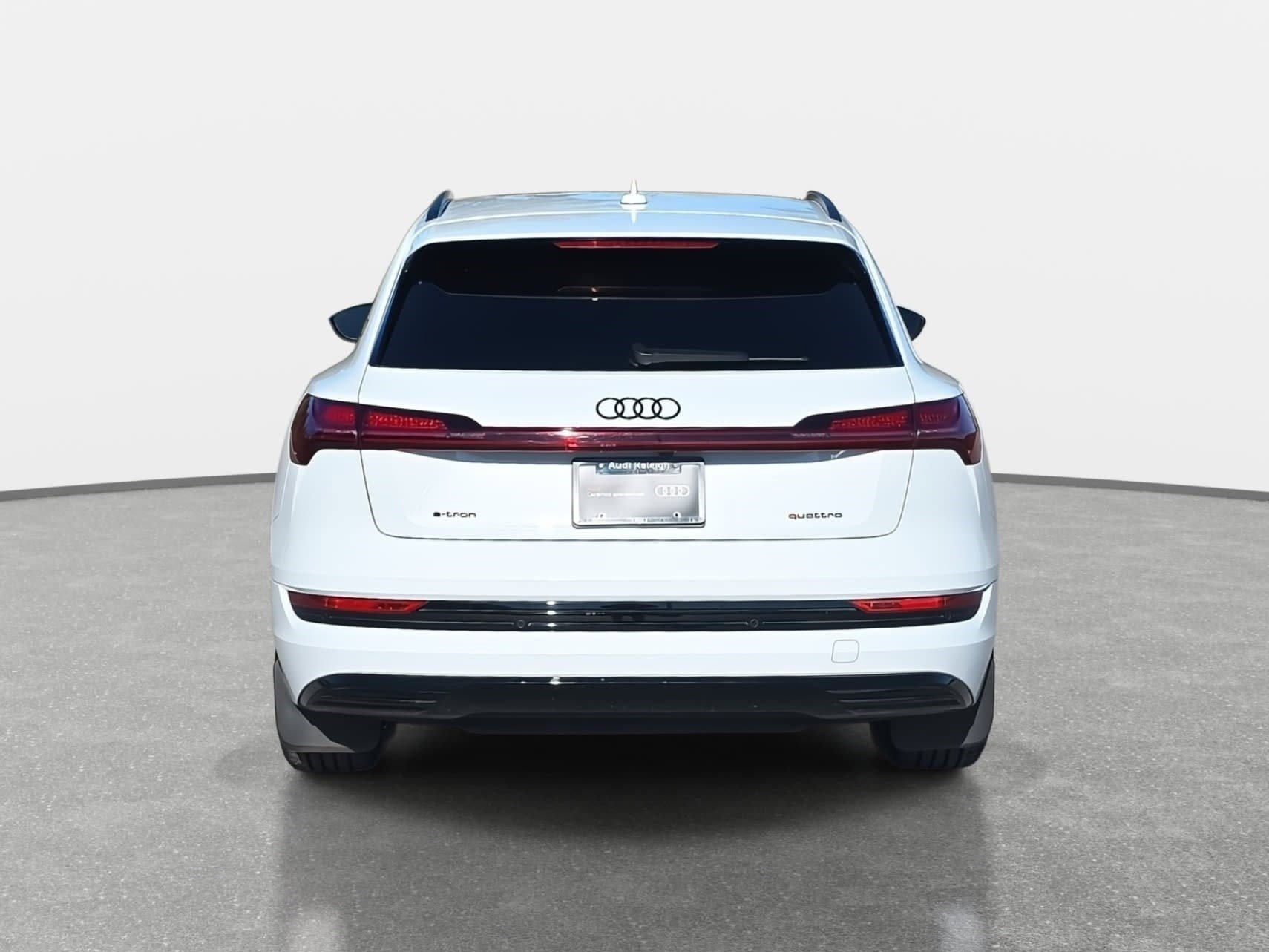 Certified 2022 Audi e-tron Premium image 6