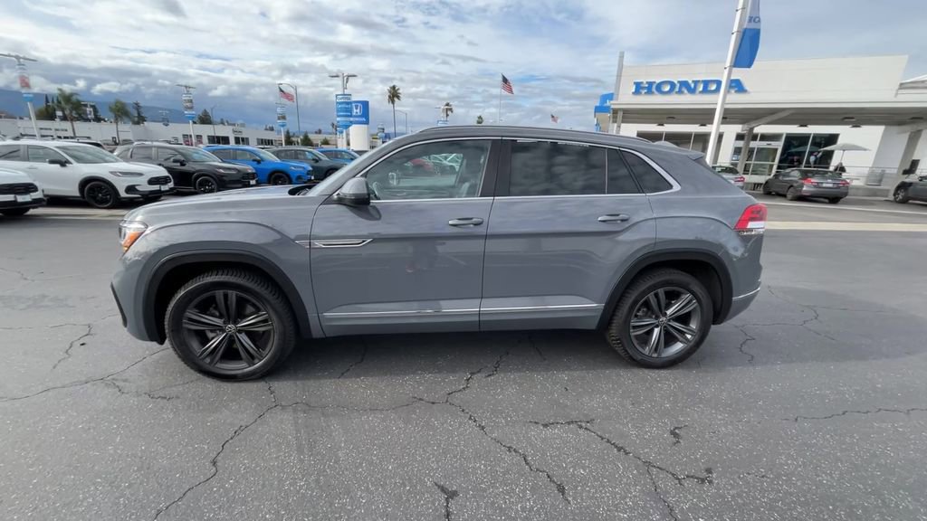 Used 2022 Volkswagen Atlas Cross Sport SEL R-Line image 5