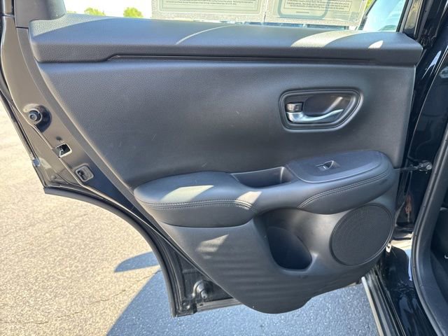 Certified 2023 Honda HR-V LX image 31