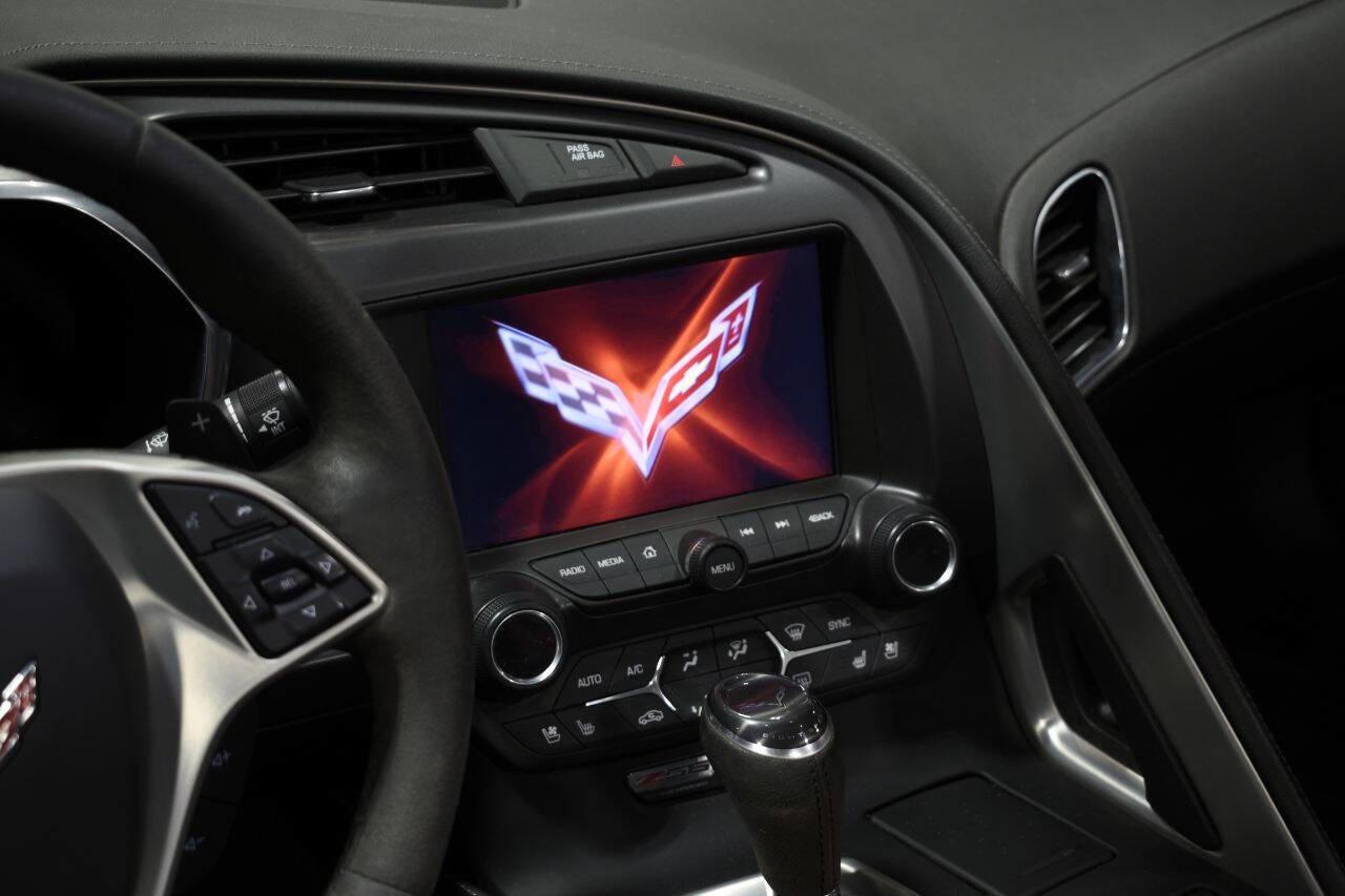 Used 2017 Chevrolet Corvette Z06 image 17
