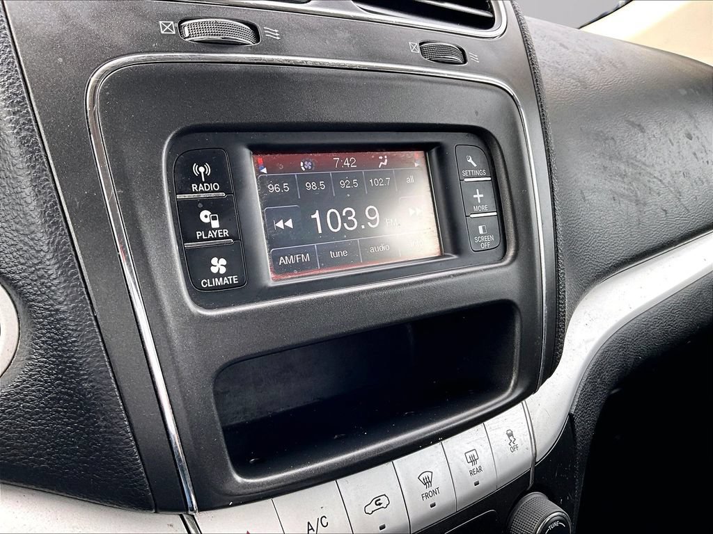 Used 2019 Dodge Journey SE FWD image 22