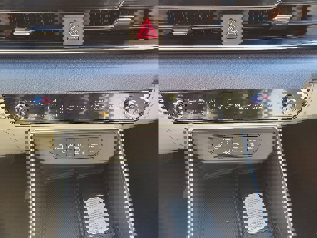 New 2026 Kia Carnival EX FWD image 34