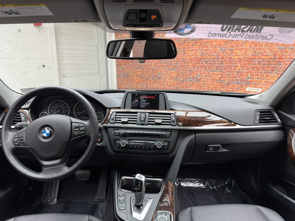 Used 2015 BMW 320i xDrive Sedan AWD/4WD image 13