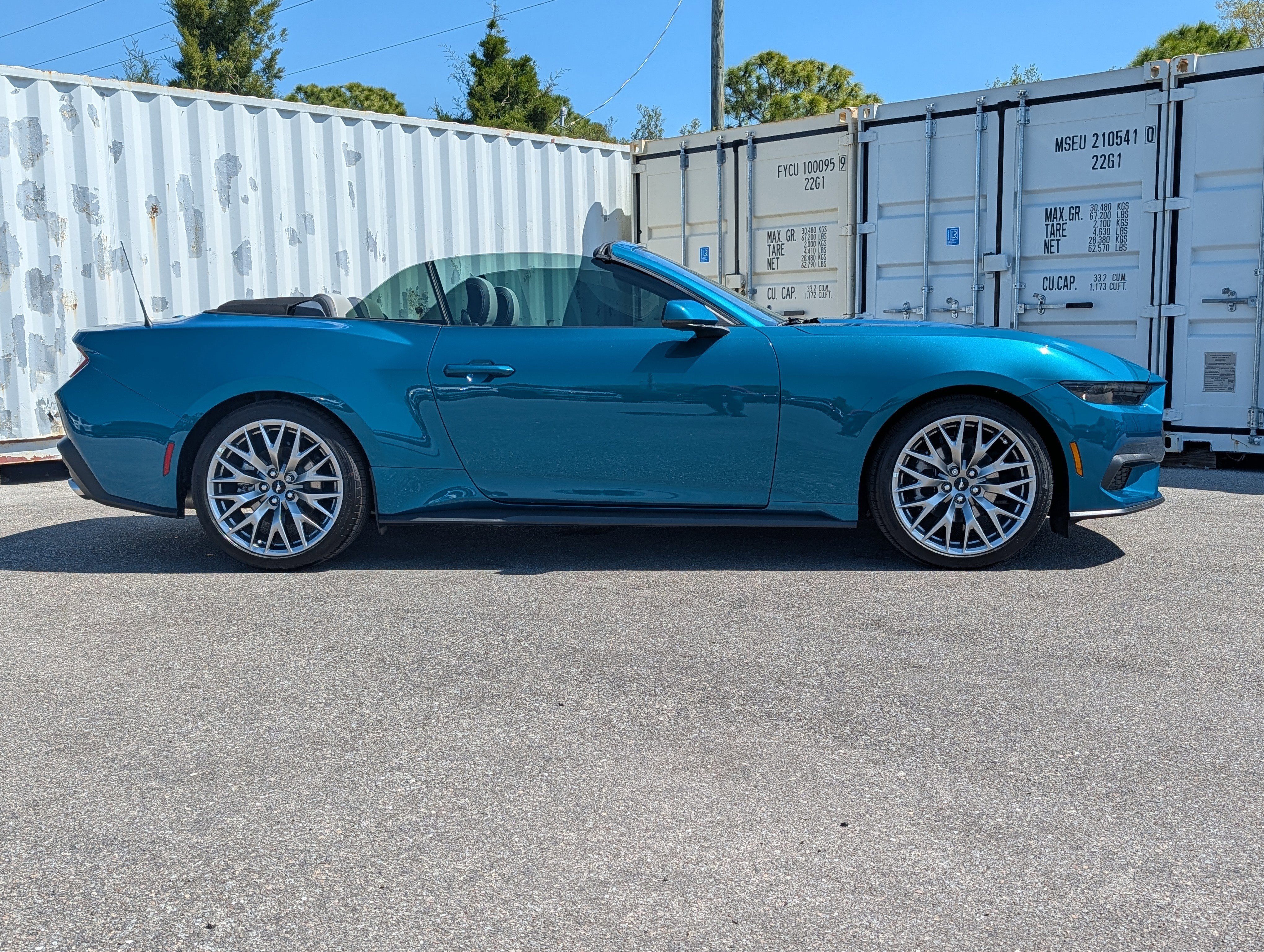 New 2026 Ford Mustang Premium video 3