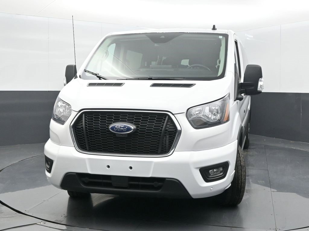 Used 2023 Ford Transit 350 XLT image 3