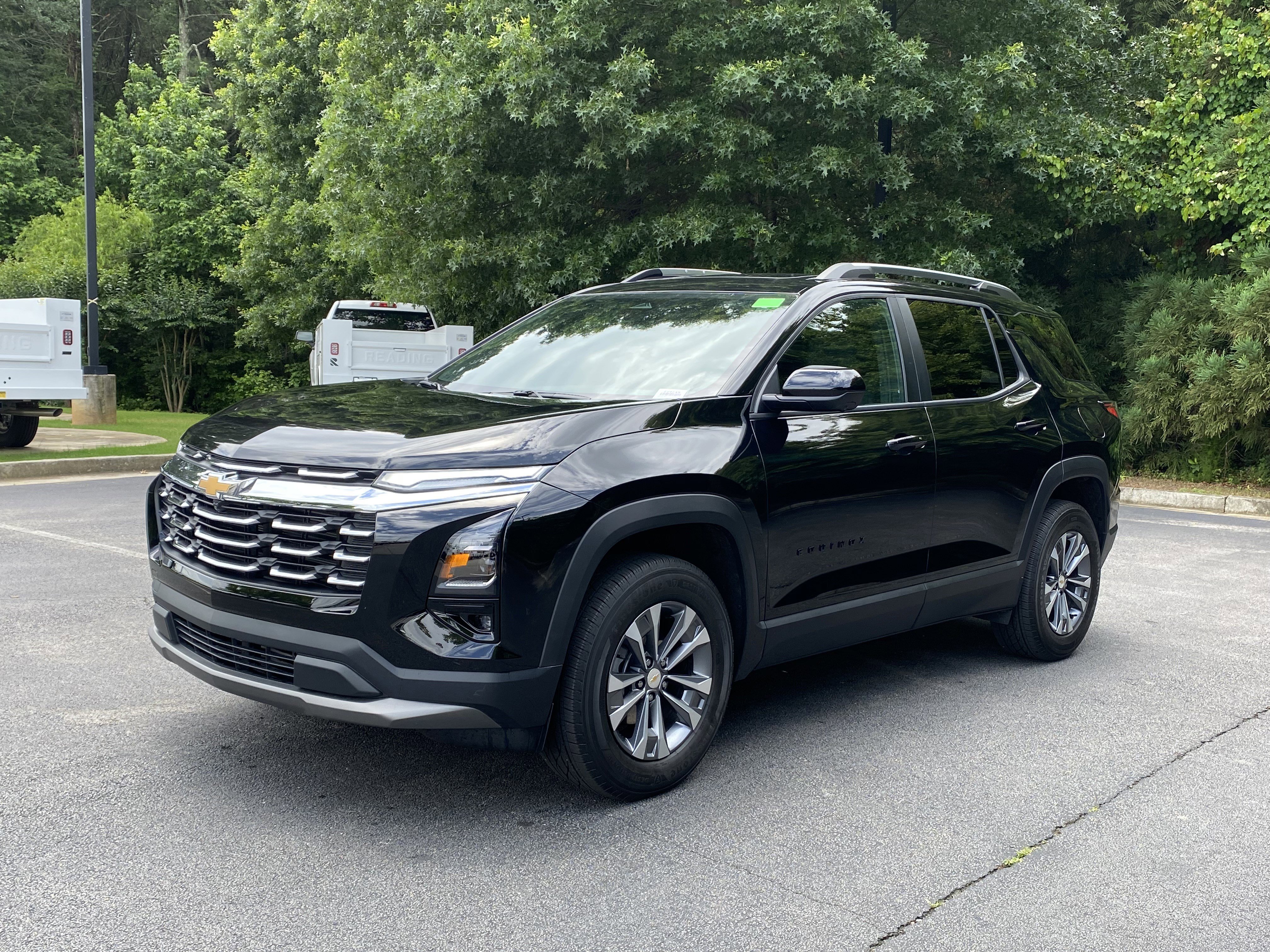 Used 2026 Chevrolet Equinox LT w/ Convenience Package II FWD image 5