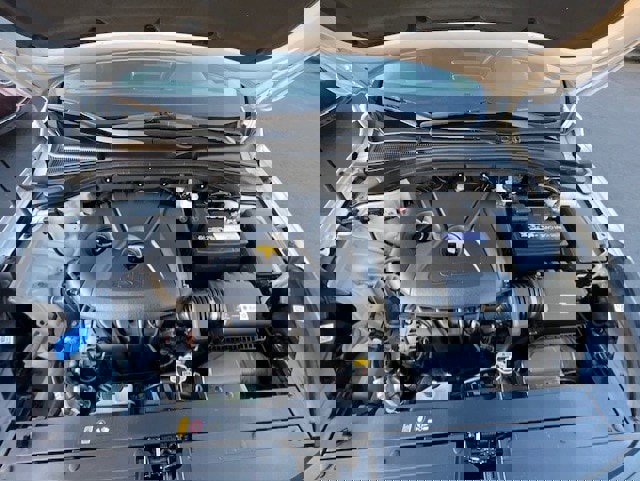 Used 2018 Hyundai Elantra GT image 25