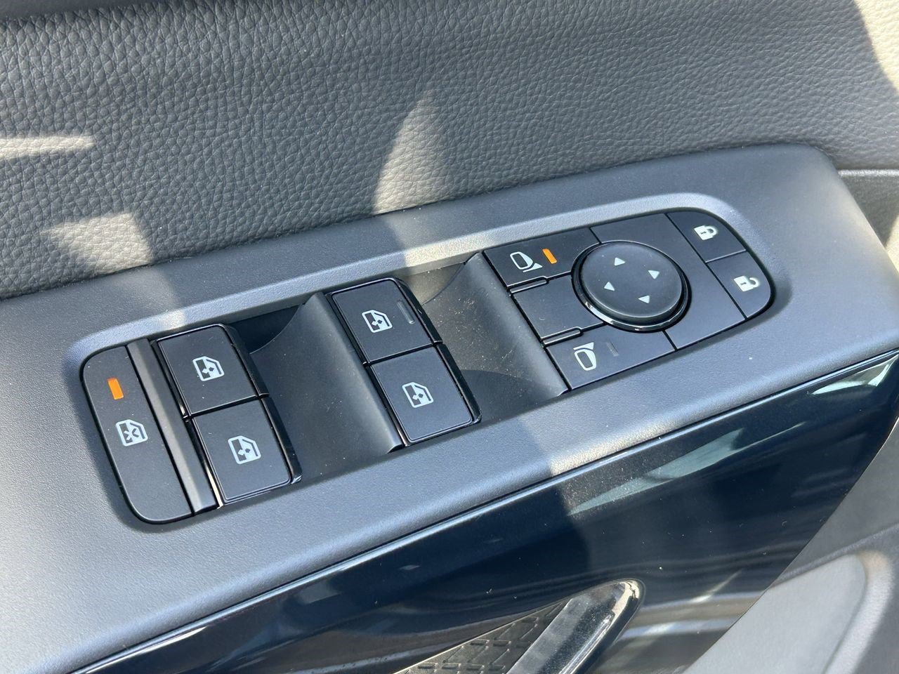 New 2026 Nissan Pathfinder SV FWD image 37