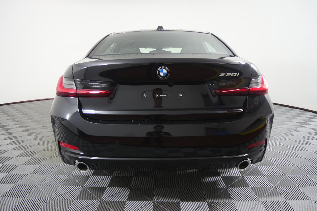 New 2026 BMW 330i Sedan w/ Premium Package RWD image 5