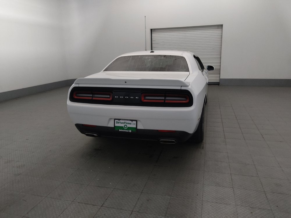 Used 2021 Dodge Challenger SXT w/ Driver Convenience Group RWD image 7