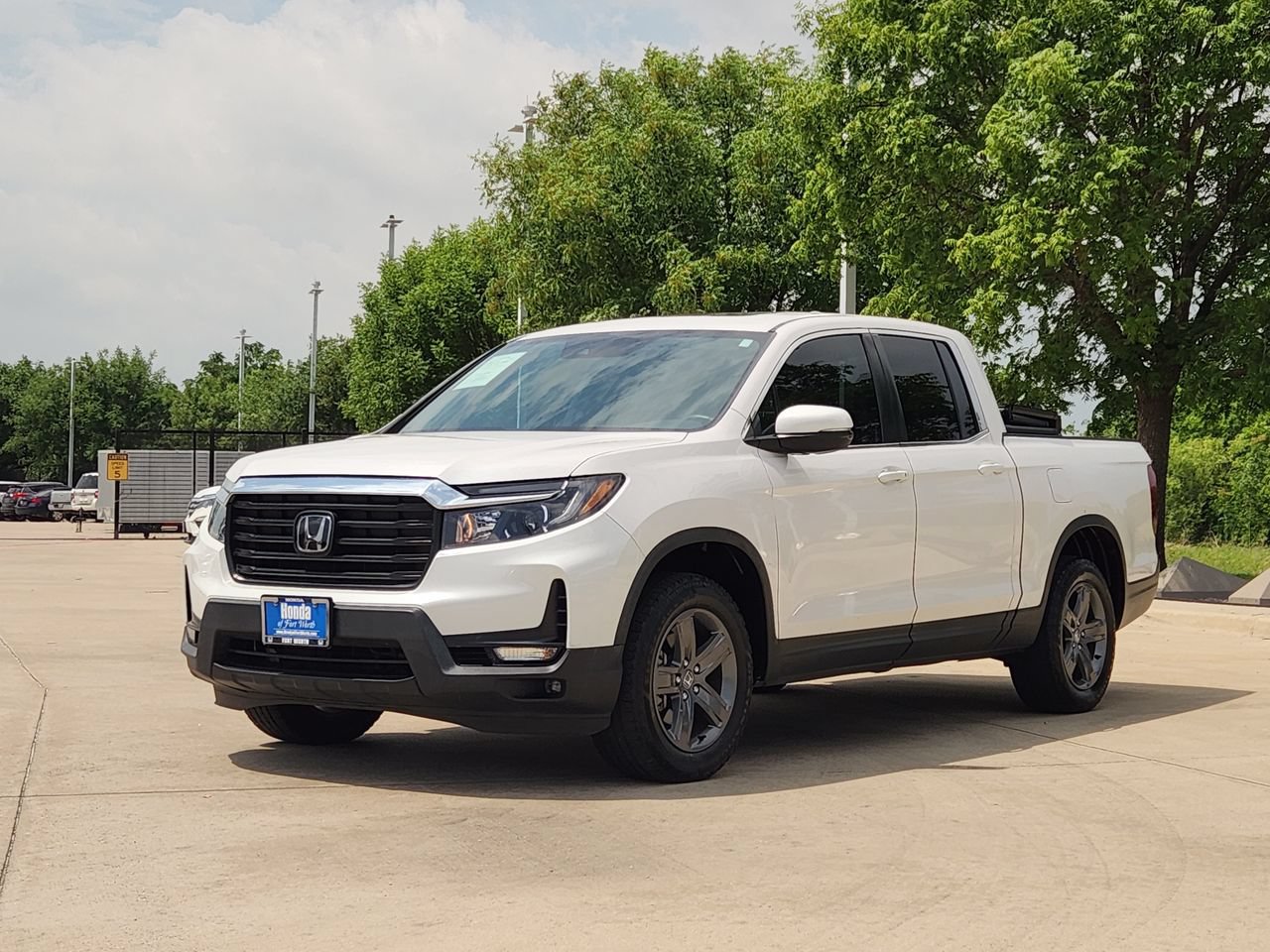 Certified 2023 Honda Ridgeline RTL image 3