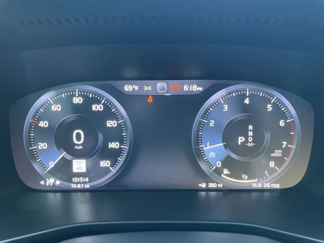 Used 2020 Volvo XC40 T5 R-Design w/ Protection Package AWD/4WD image 17