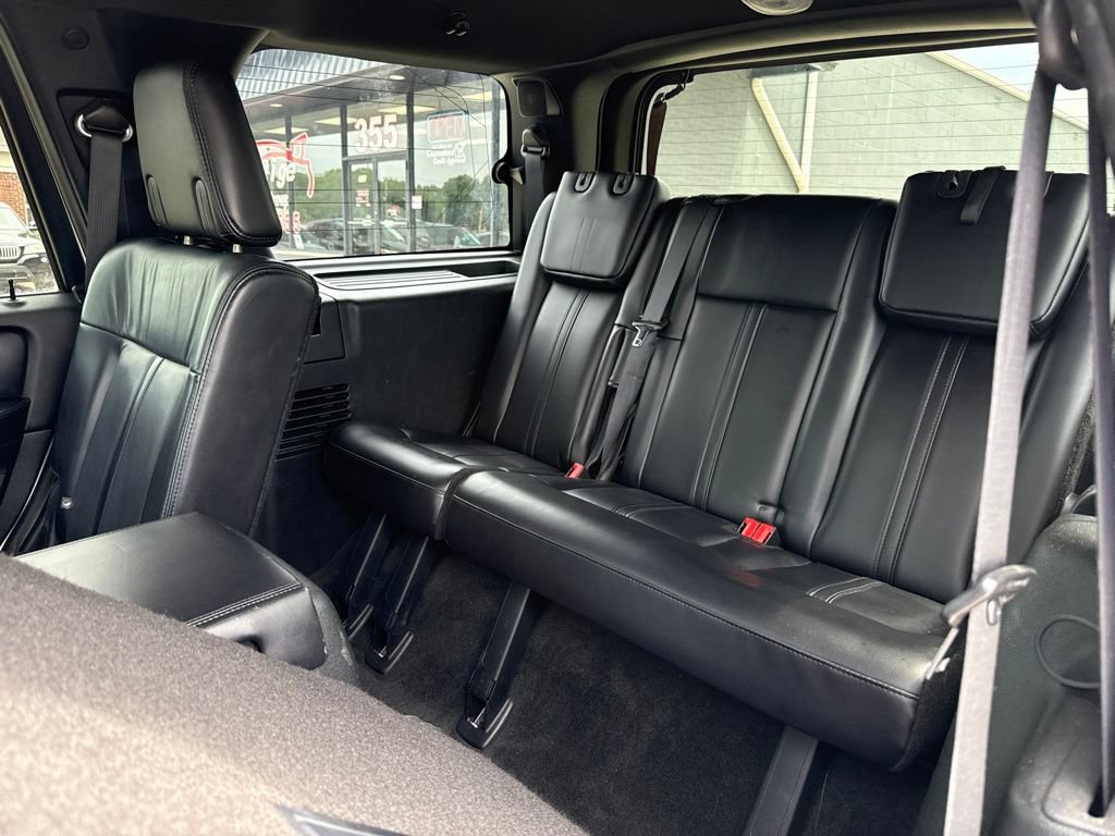 Used 2017 Lincoln Navigator Select AWD/4WD image 16