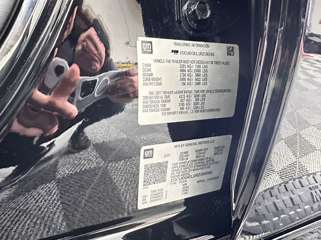 Used 2024 Chevrolet Silverado 1500 LTZ w/ LTZ Convenience Package II image 40