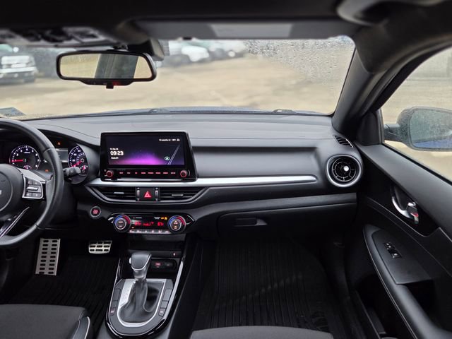 Used 2024 Kia Forte GT-Line w/ GT-Line Premium Package image 20