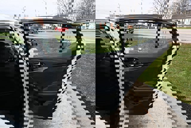 Used 2016 Nissan Maxima SR w/ Midnight Edition image 20