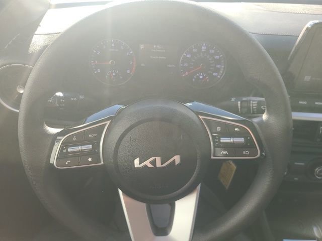 Used 2024 Kia Forte LXS image 13
