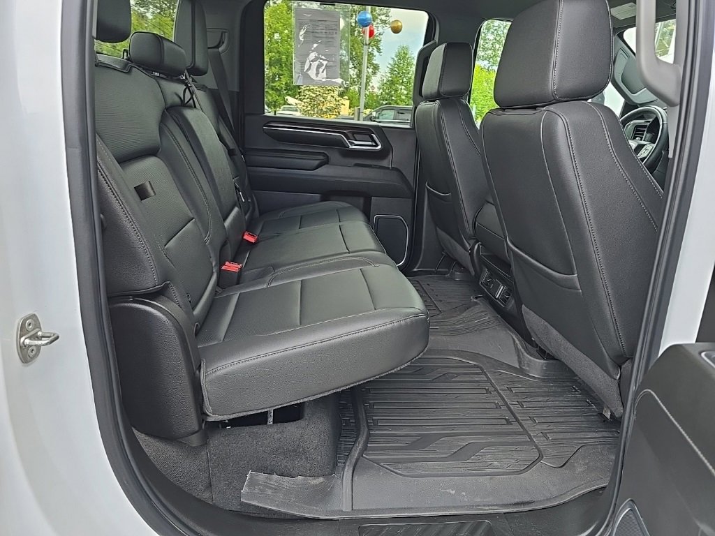 Used 2024 GMC Sierra 3500 SLT w/ X31 Off-Road Package image 28