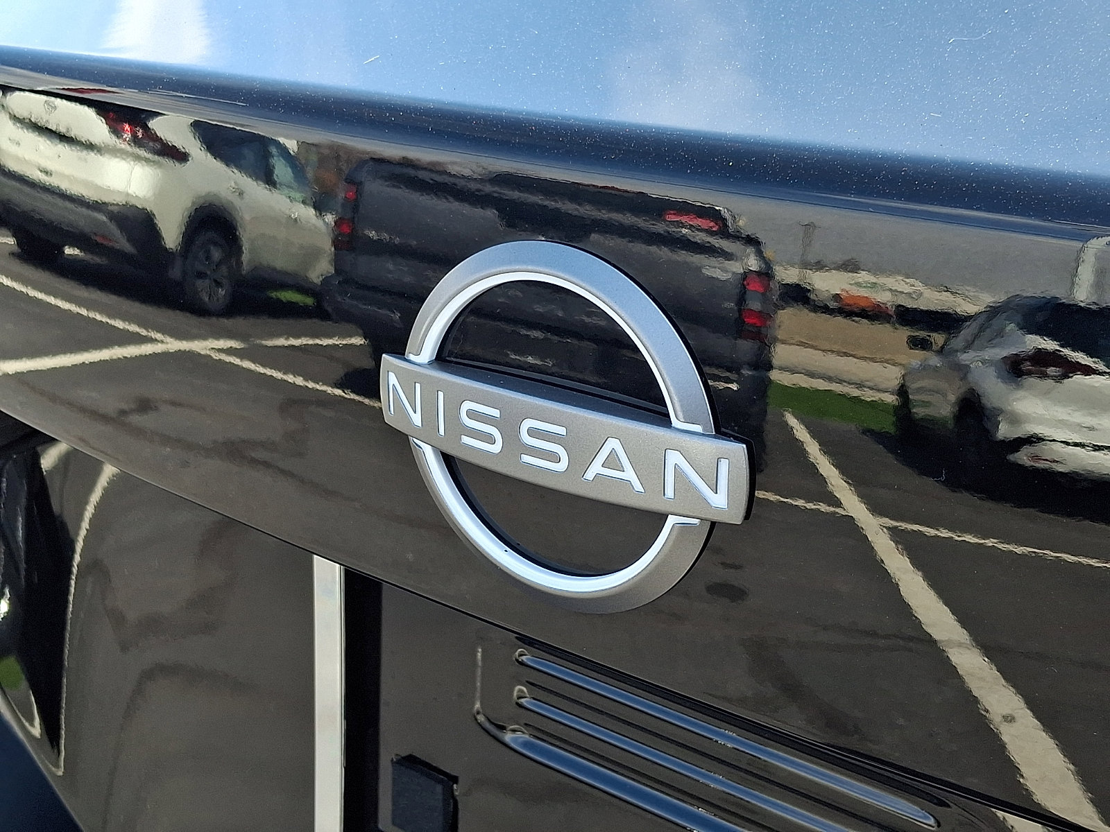 Certified 2024 Nissan Sentra SV FWD image 29