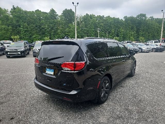 Used 2019 Chrysler Pacifica Limited w/ S Appearance Package FWD image 5