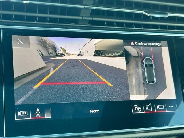 New 2026 Audi SQ8 Prestige image 13