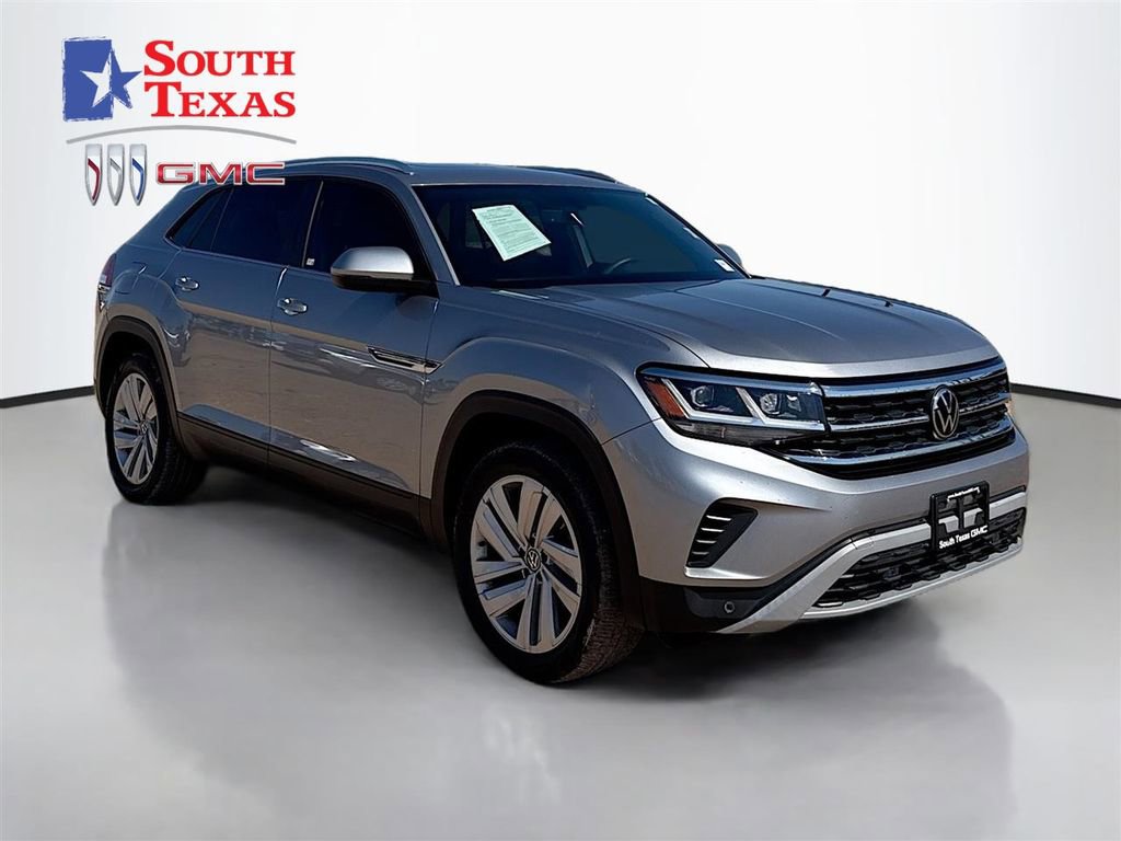Used 2023 Volkswagen Atlas Cross Sport SE w/ Panoramic Sunroof Package image 1