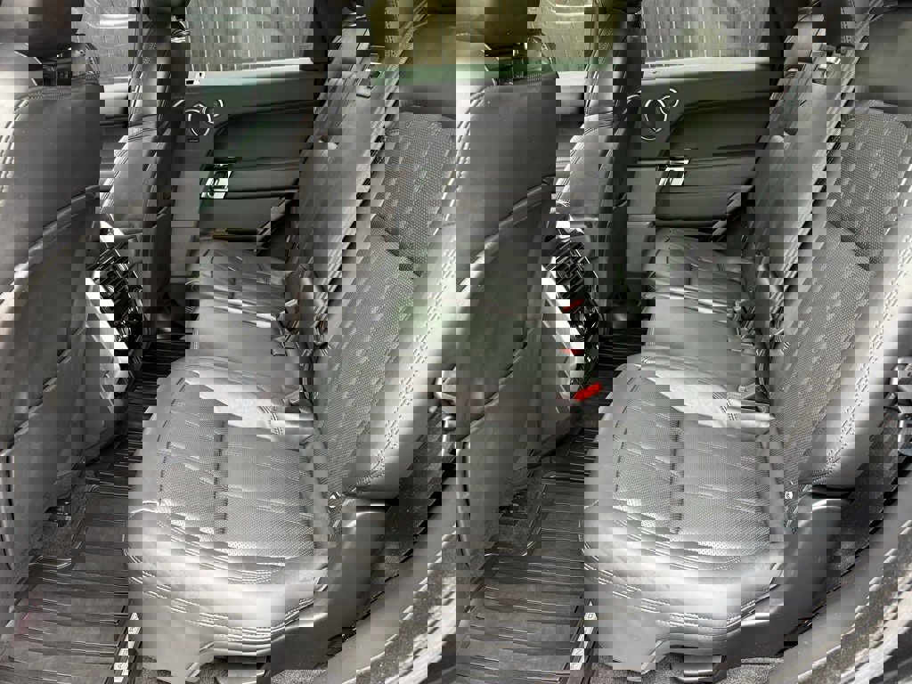 Used 2021 Land Rover Range Rover Sport HSE Silver Edition image 34