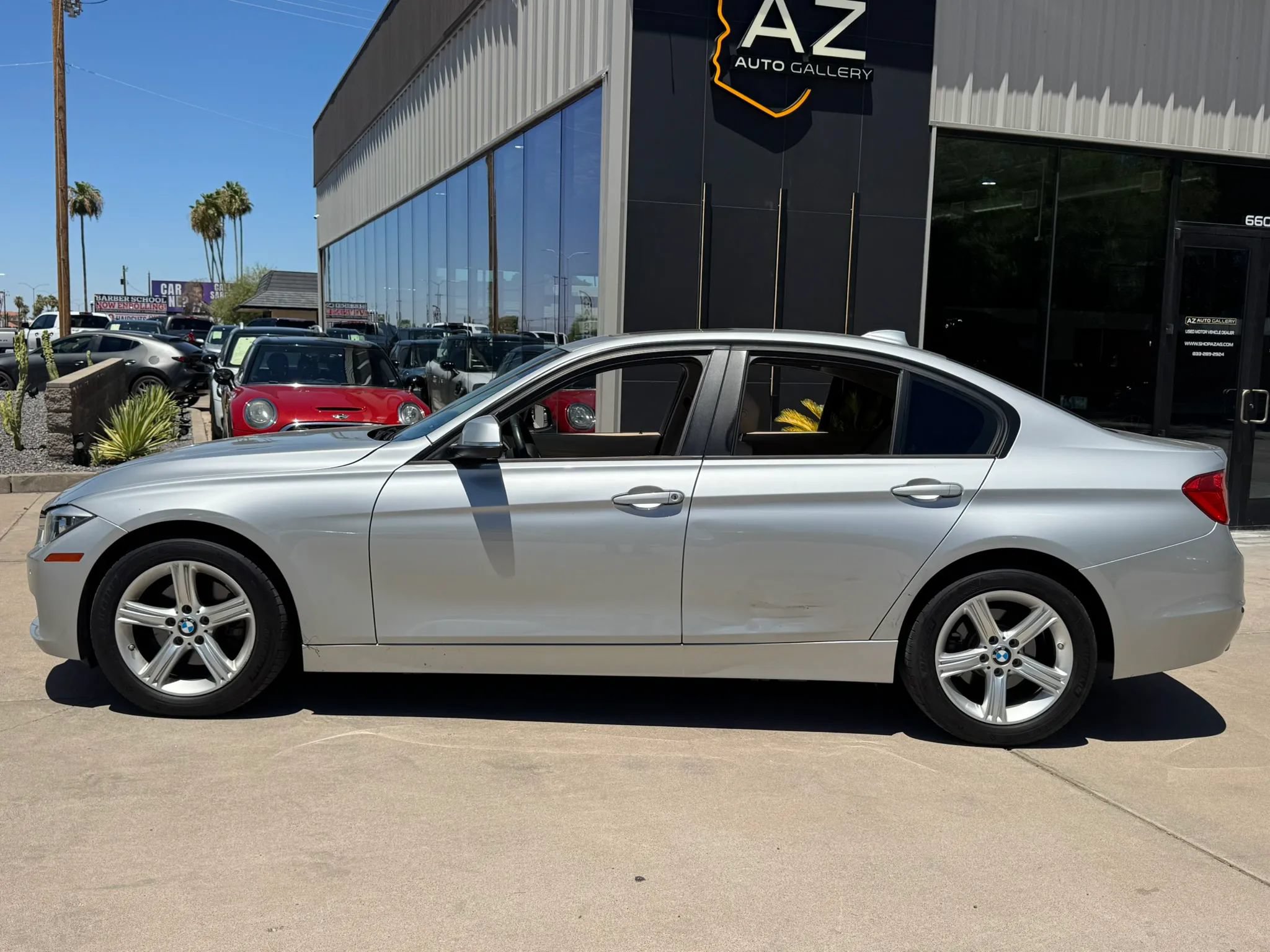 Used 2014 BMW 320i xDrive Sedan AWD/4WD image 9