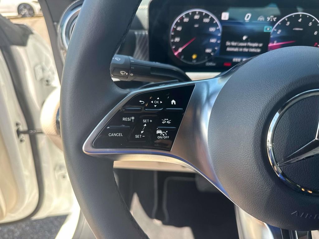 Used 2025 Mercedes-Benz CLA 250 4MATIC image 23