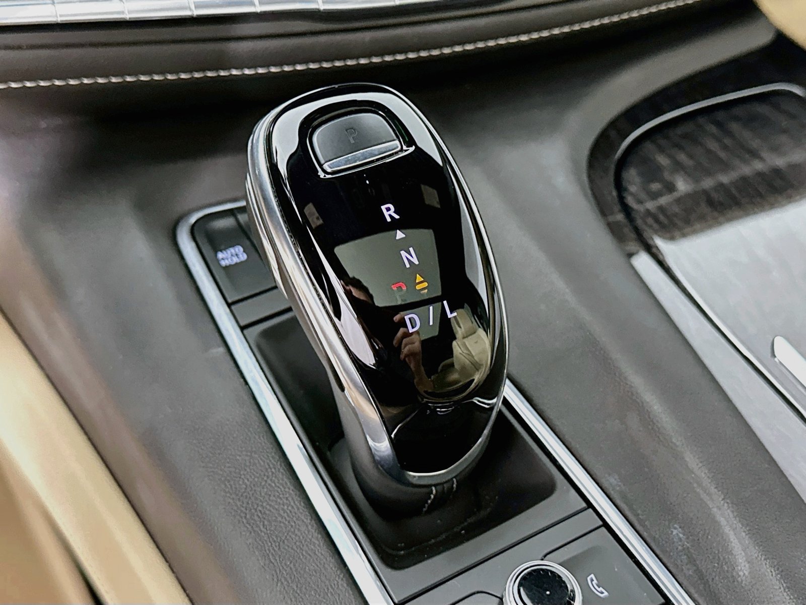 Used 2023 Cadillac Escalade Premium Luxury RWD image 27