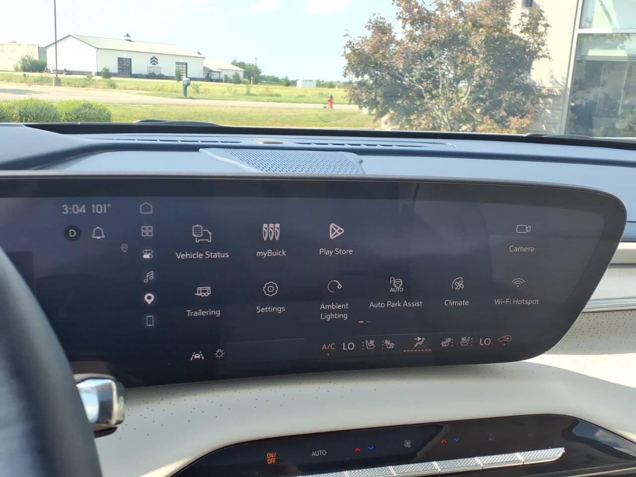 Used 2026 Buick Enclave Avenir w/ Super Cruise Package AWD/4WD image 17