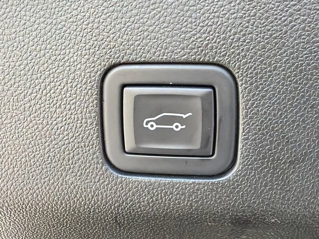 Used 2023 Chevrolet Tahoe RST w/ RST Performance Edition image 19