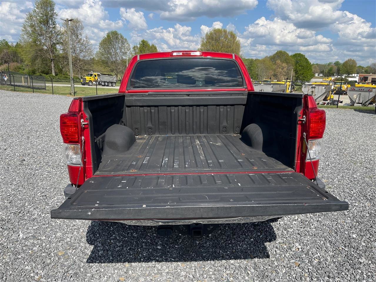 Used 2013 Toyota Tundra 2WD CrewMax w/ SR5 Pkg image 13