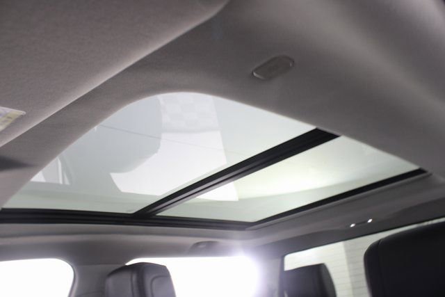 Used 2024 Toyota Tundra Limited image 11