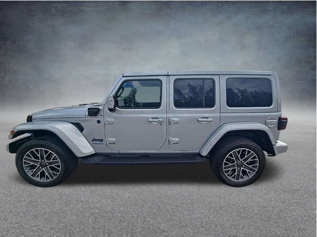 Used 2022 Jeep Wrangler Unlimited Sahara image 8