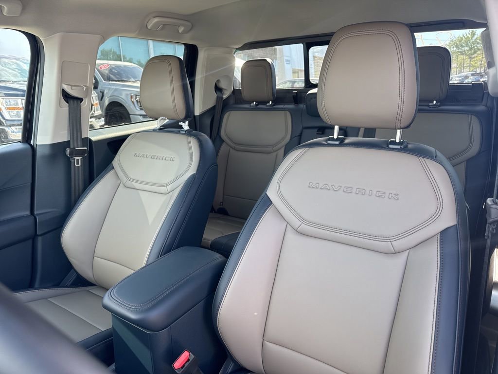 New 2025 Ford Maverick Lariat image 18